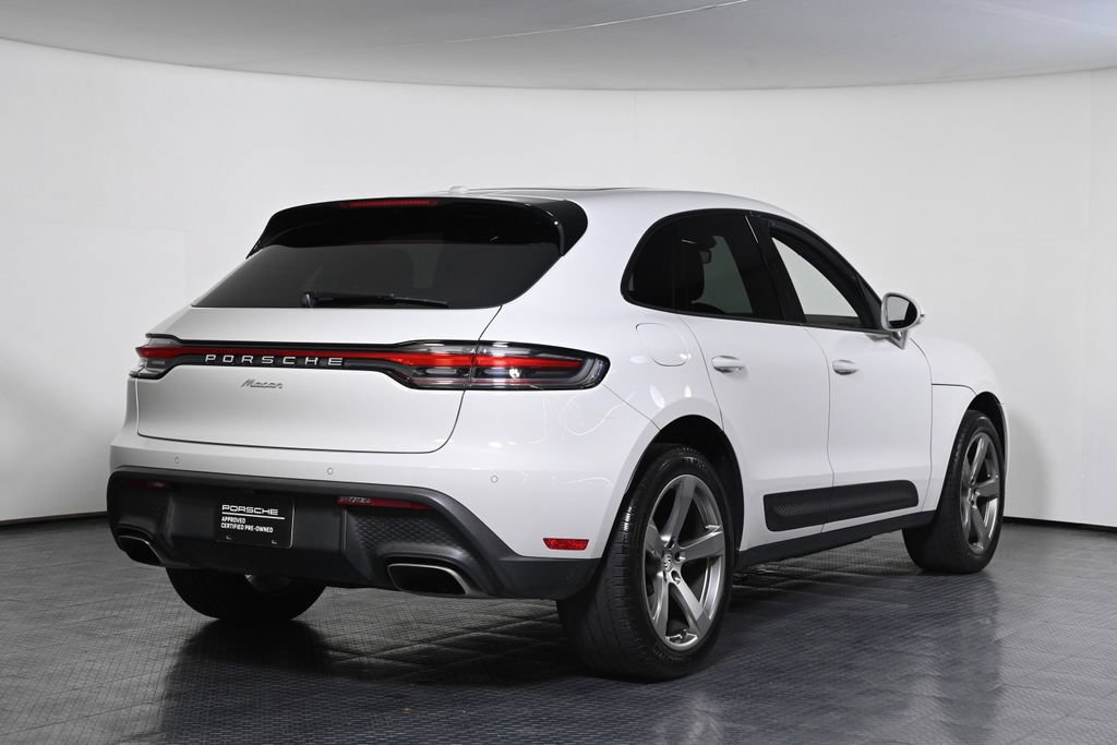 Certified 2023 Porsche Macan AWD/4WD image 7