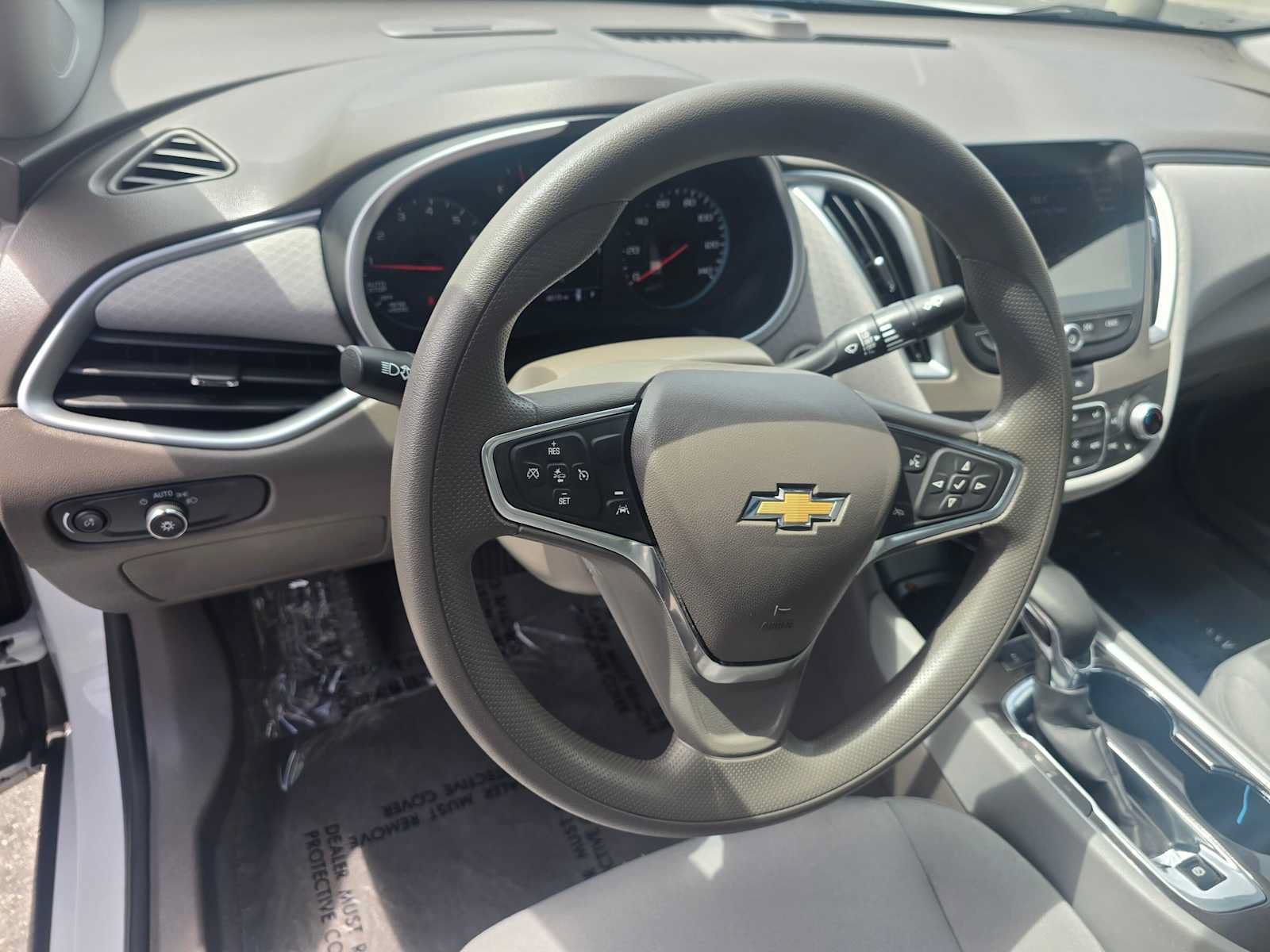 Used 2024 Chevrolet Malibu LT FWD image 24