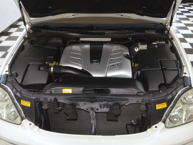 Used 2005 Lexus LS 430 RWD image 10