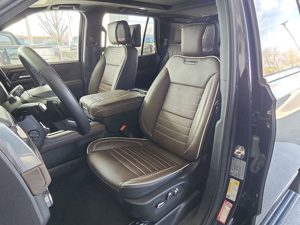 Certified 2025 GMC Yukon Denali Ultimate AWD/4WD image 20