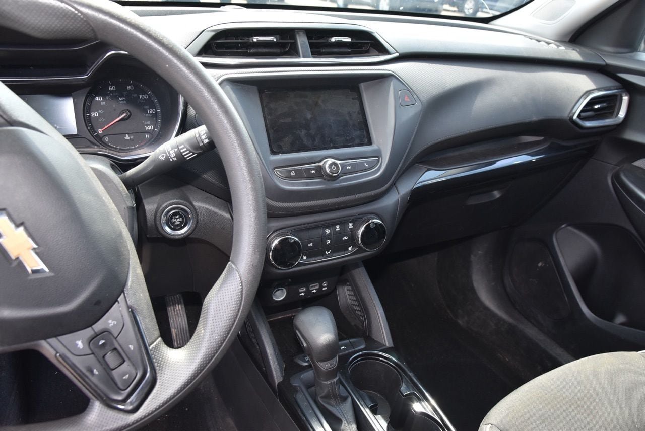 Used 2023 Chevrolet TrailBlazer LT FWD image 9