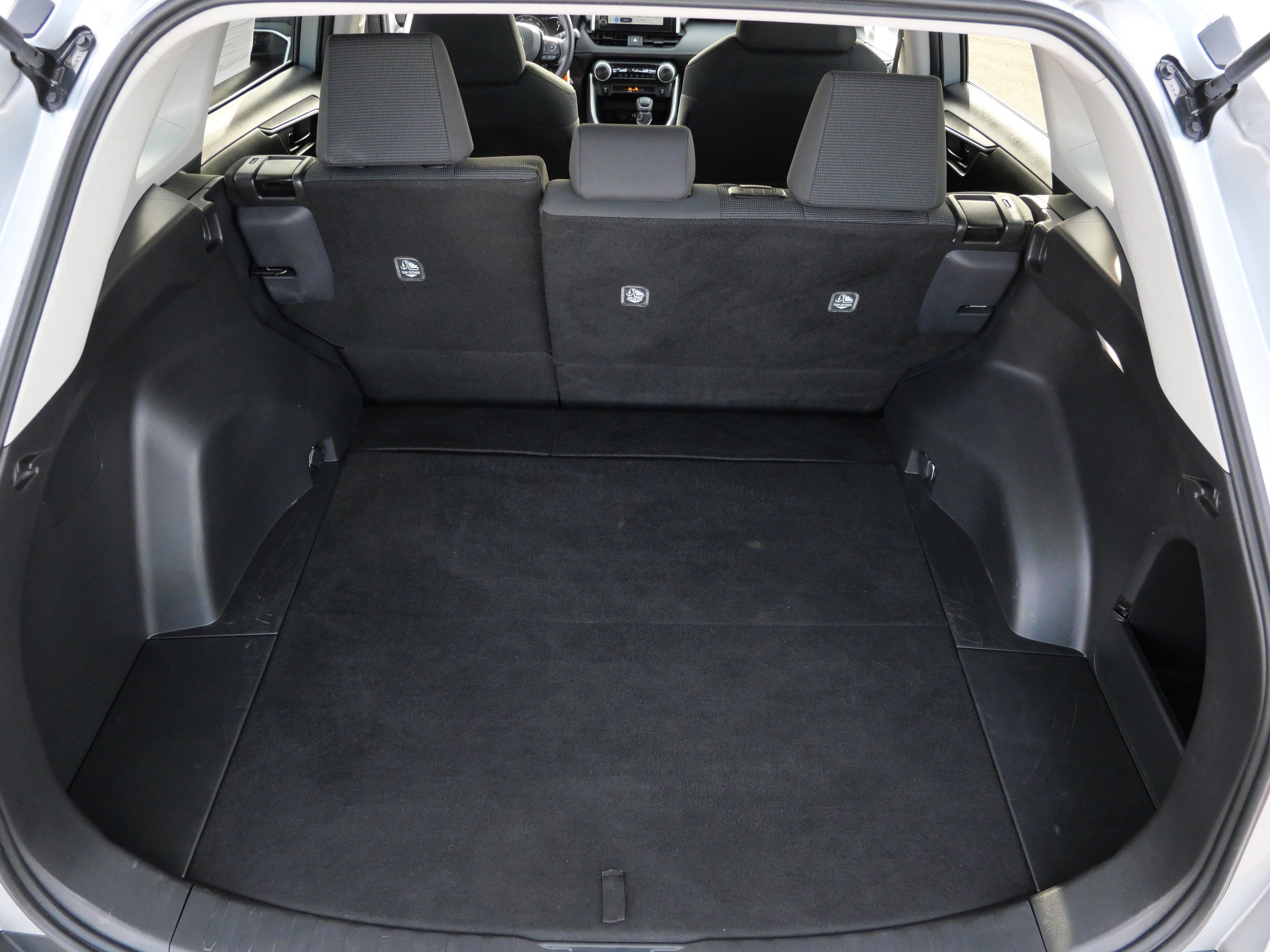 Certified 2025 Toyota RAV4 LE AWD/4WD image 18