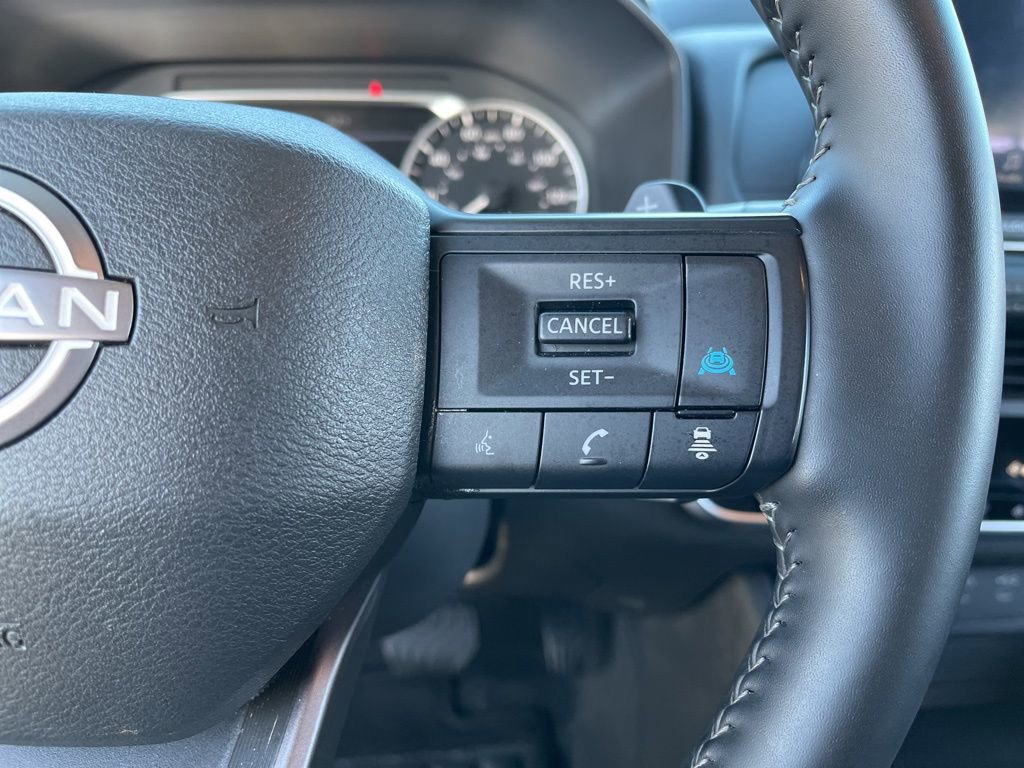 Used 2025 Nissan Rogue SV image 19