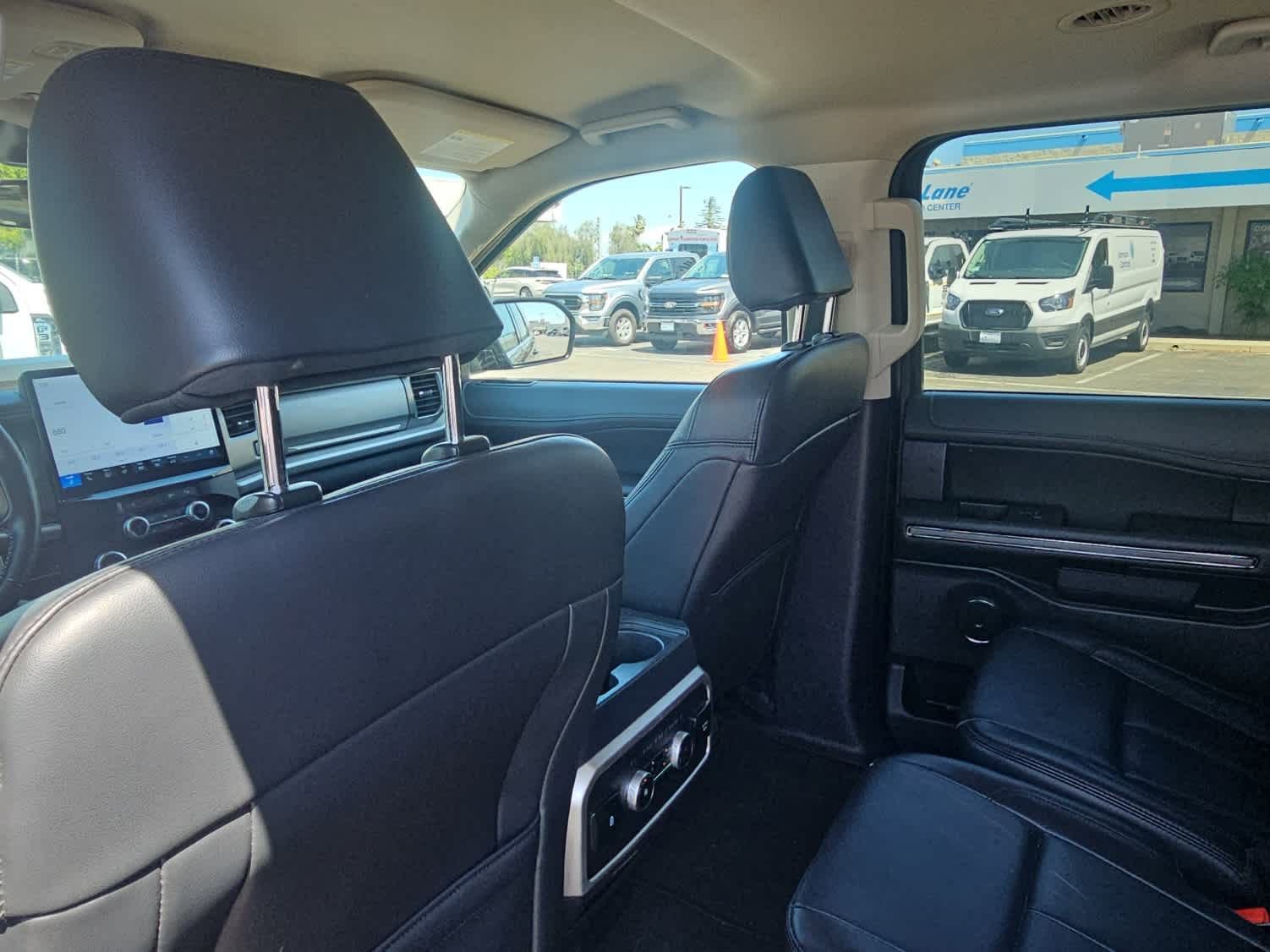 Used 2024 Ford Expedition Max XLT AWD/4WD image 12