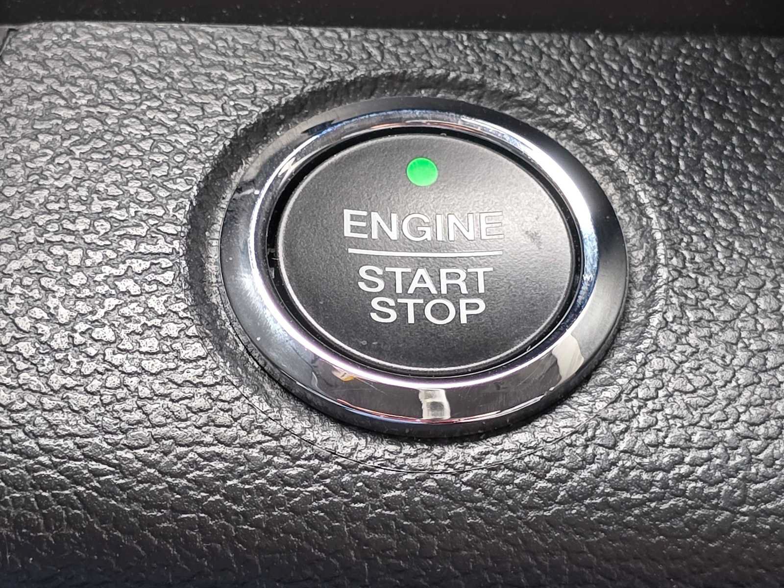 Used 2016 Ford F150 Lariat w/ Equipment Group 502A Luxury AWD/4WD image 32