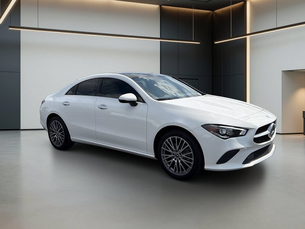 Used 2022 Mercedes-Benz CLA 250 4MATIC image 8