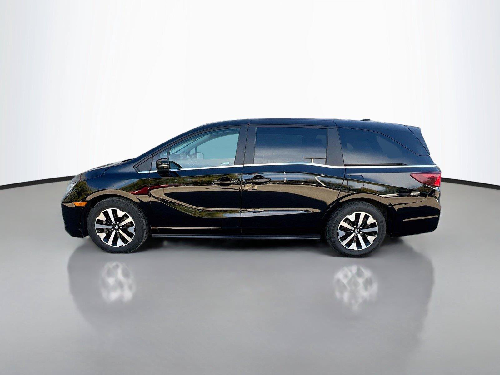 Used 2025 Honda Odyssey EX-L image 8