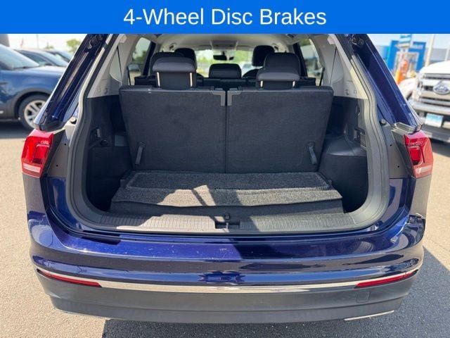 Used 2021 Volkswagen Tiguan SE w/ 3rd Row Seat Package AWD/4WD image 26