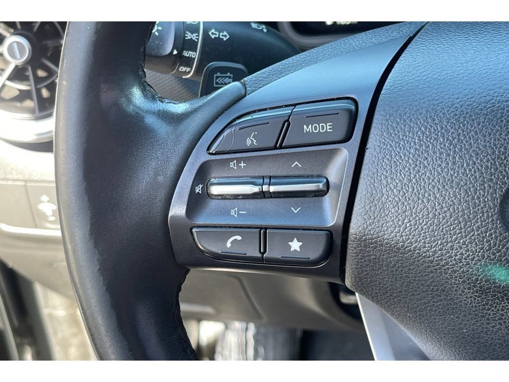 Used 2023 Hyundai Kona Limited FWD image 37