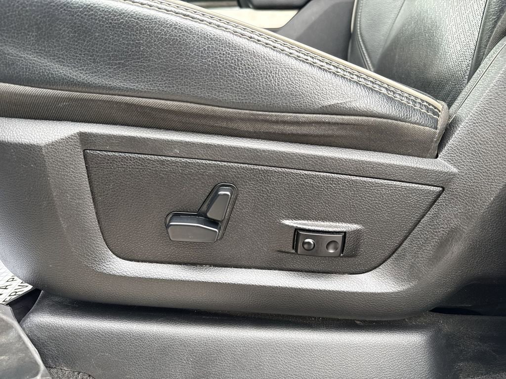 Used 2019 RAM 2500 Laramie image 21