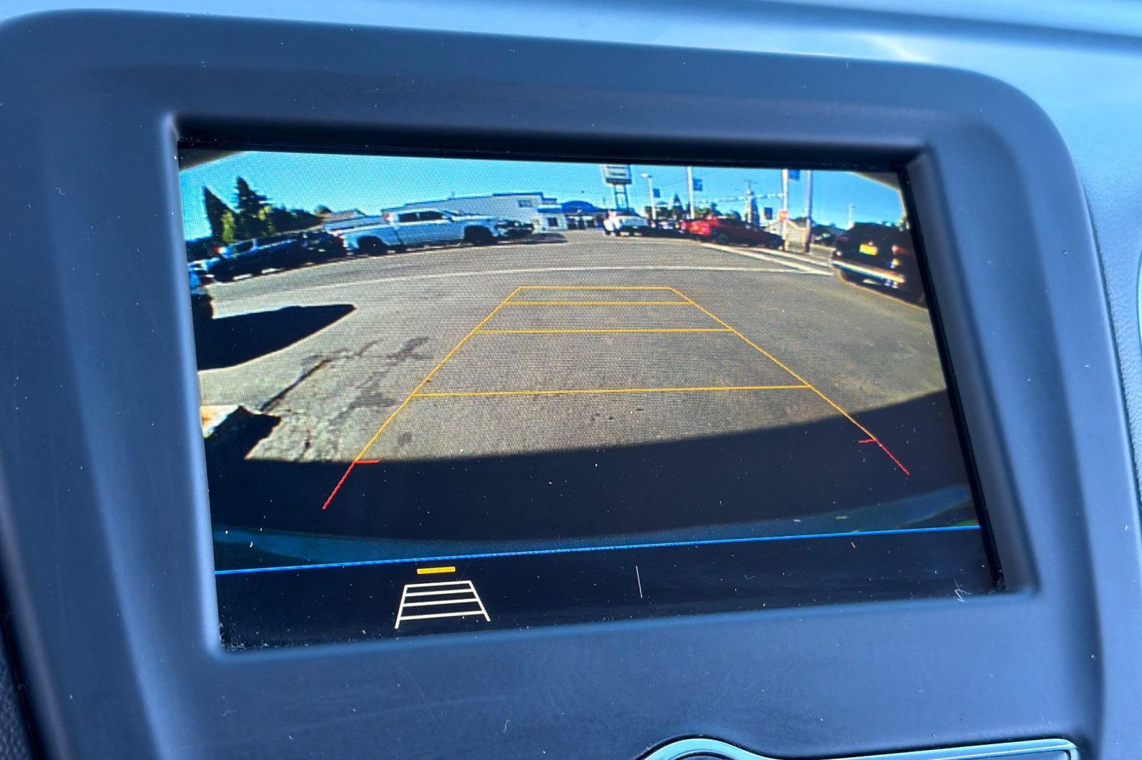 Used 2019 Chevrolet Equinox LS FWD image 16