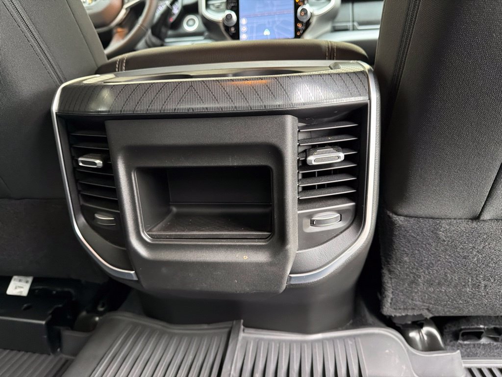 Used 2025 RAM 3500 Big Horn AWD/4WD image 34