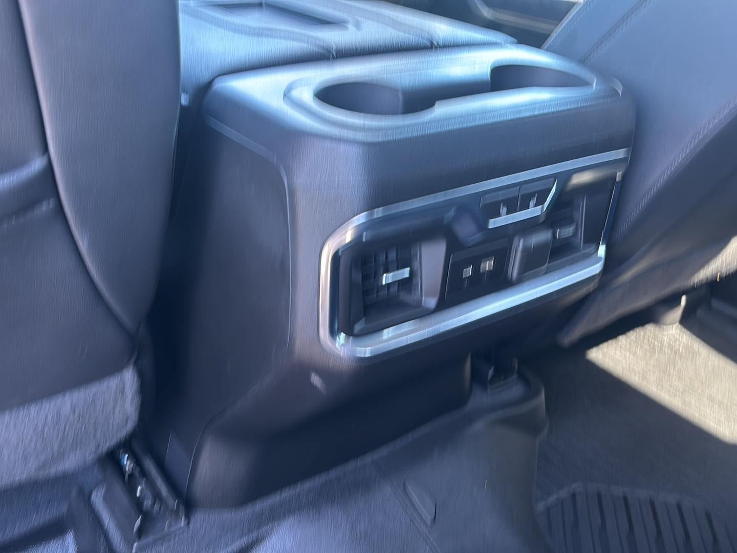 Used 2021 Chevrolet Silverado 1500 LTZ AWD/4WD image 10