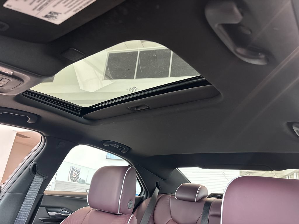 New 2025 Cadillac CT4 V RWD image 6