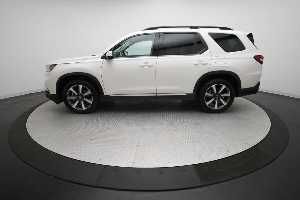 Certified 2024 Honda Pilot Touring image 25