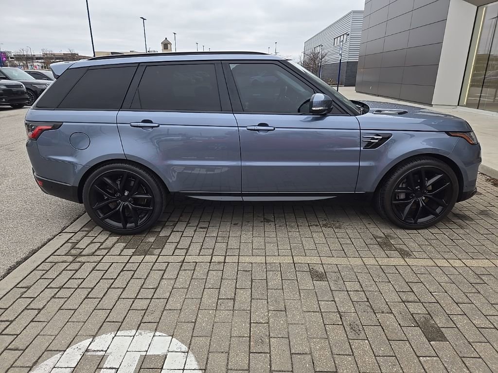 Used 2018 Land Rover Range Rover Sport HSE image 4