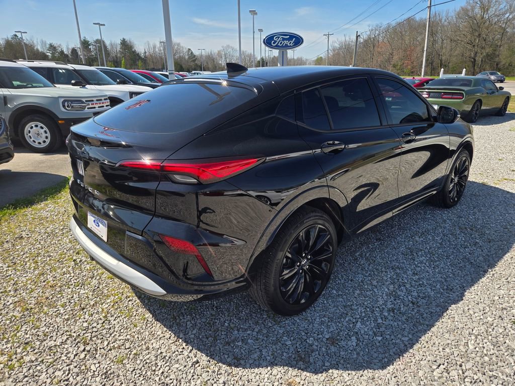 Used 2025 Buick Envista Sport Touring w/ Convenience I Package image 4