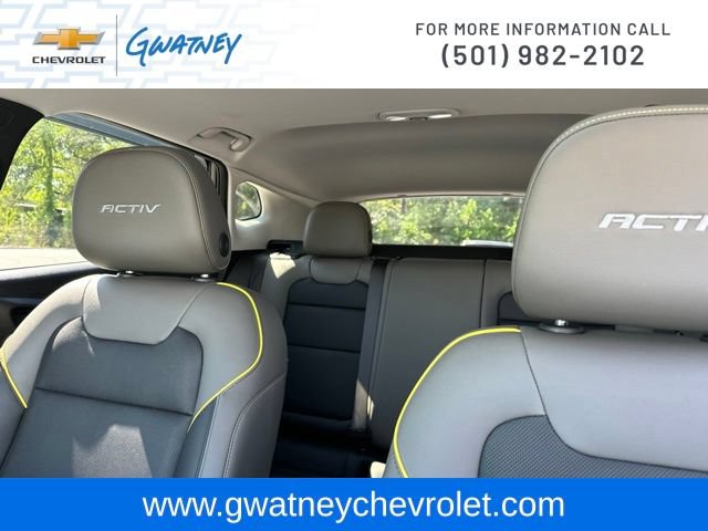 Used 2025 Chevrolet Trax ACTIV w/ Sunroof Package FWD image 27