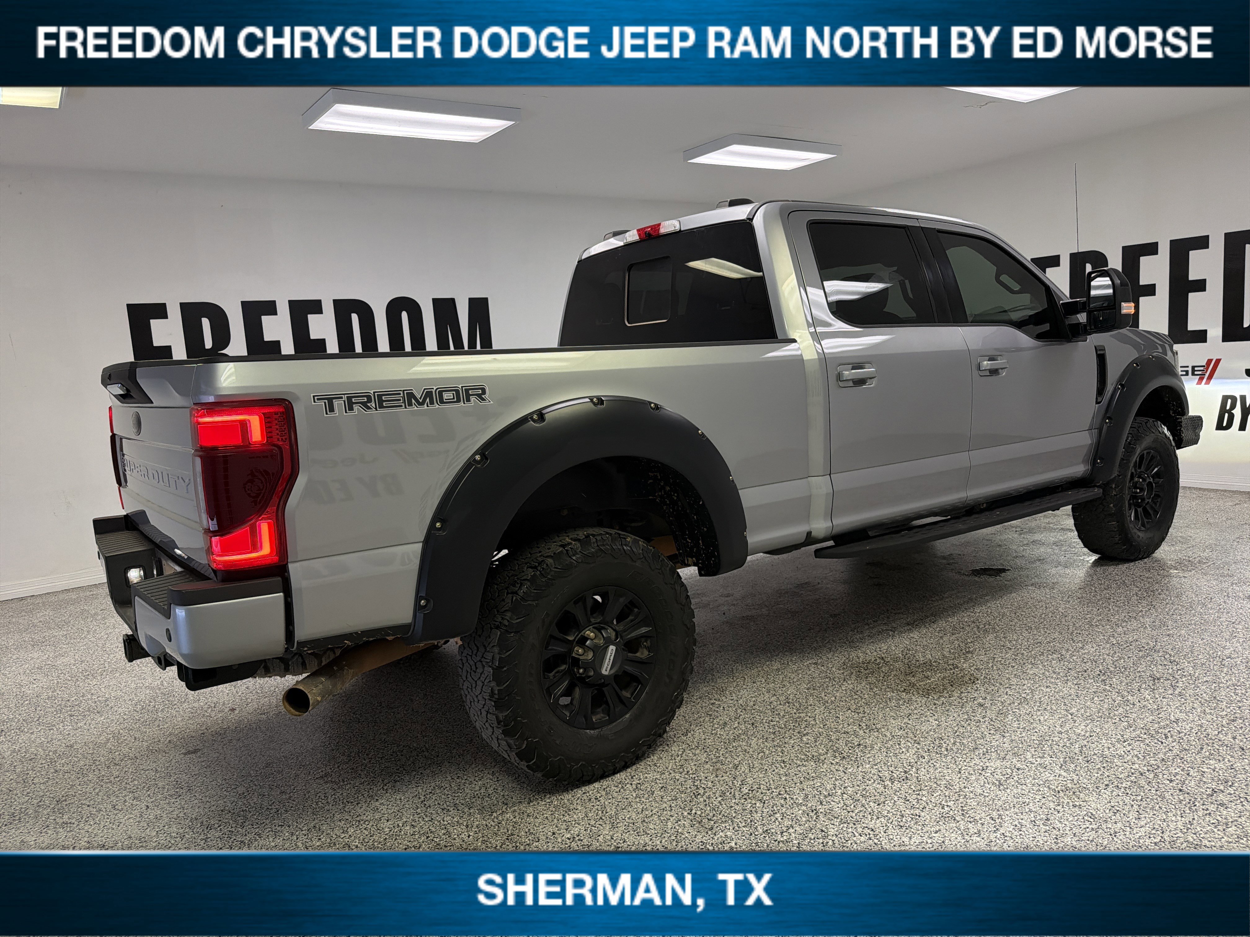 Used 2020 Ford F350 Lariat AWD/4WD image 4