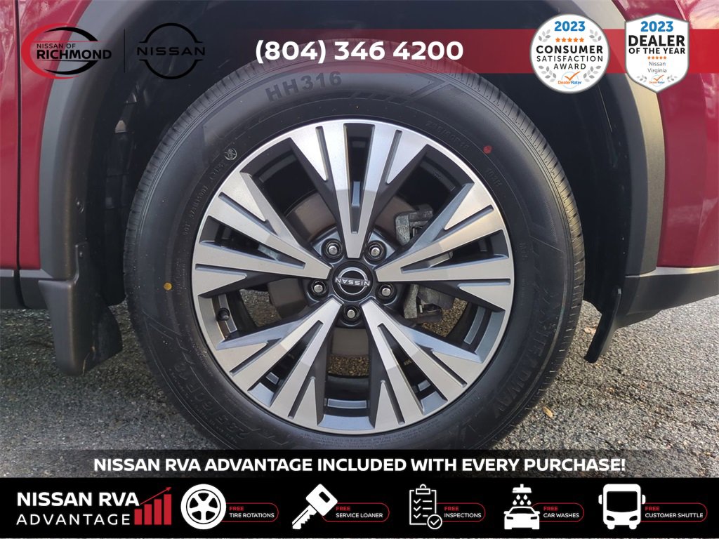 Used 2023 Nissan Rogue SV image 12