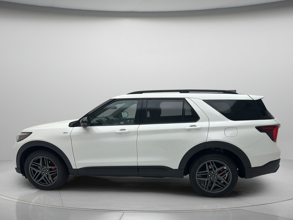Used 2025 Ford Explorer ST-Line w/ ST-Line Street Pack AWD/4WD image 6