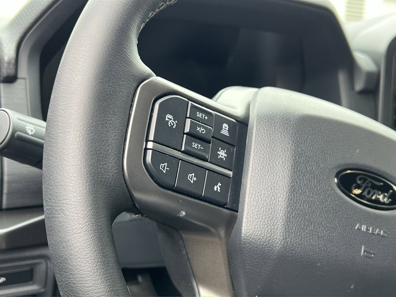 Used 2024 Ford F150 XLT w/ Equipment Group 302A MID image 30