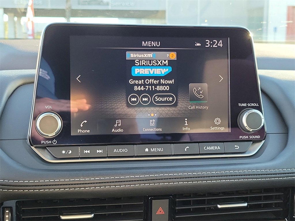 Used 2022 Nissan Rogue SV image 9