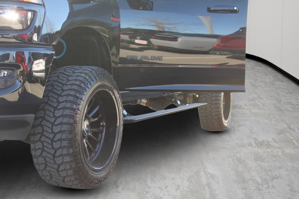 New 2025 RAM 2500 Laramie AWD/4WD image 16