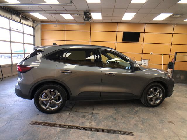 Certified 2025 Ford Escape ST-Line FWD image 8