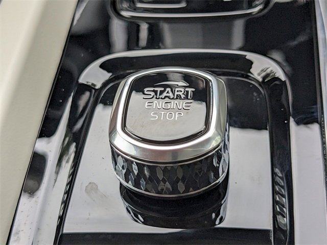 New 2025 Volvo XC60 B5 Plus w/ Protection Package Premier image 30