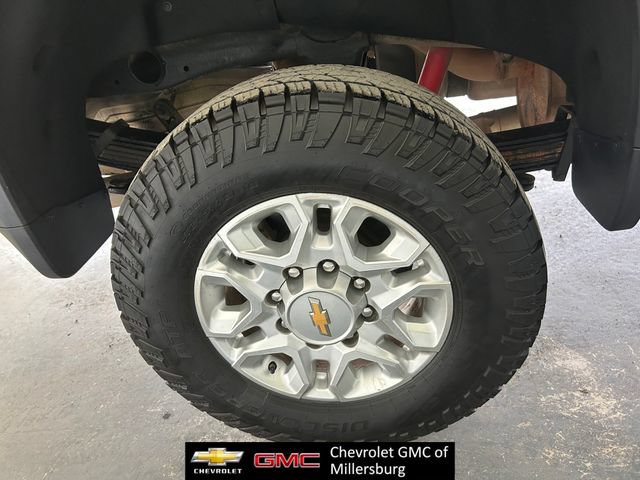 Used 2024 Chevrolet Silverado 2500 LTZ w/ LTZ Premium Package AWD/4WD image 13