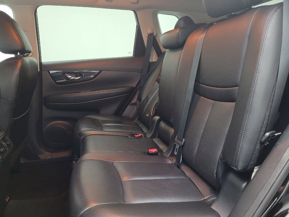 Used 2019 Nissan Rogue SL image 18