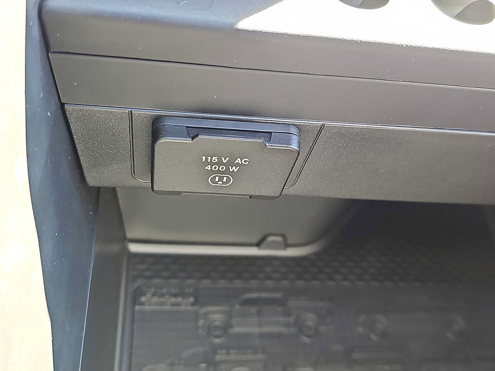 New 2027 RAM 1500 4x4 Crew Cab image 18