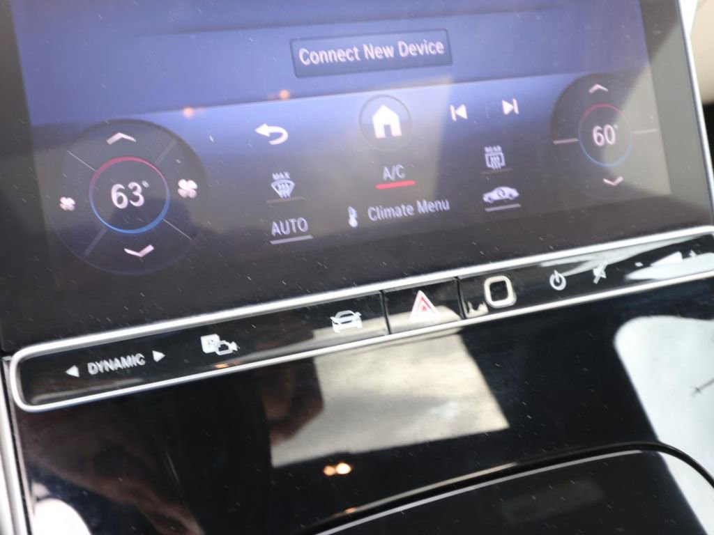 Used 2024 Mercedes-Benz C 300 Sedan image 19