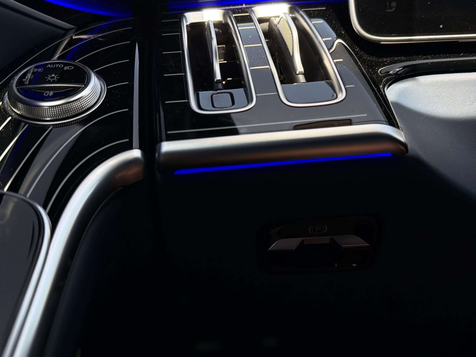 Used 2025 Mercedes-Benz S 63 AMG S image 31