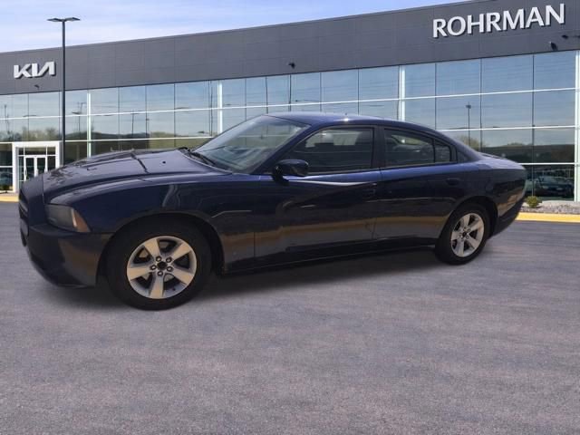 Used 2013 Dodge Charger SE RWD image 1