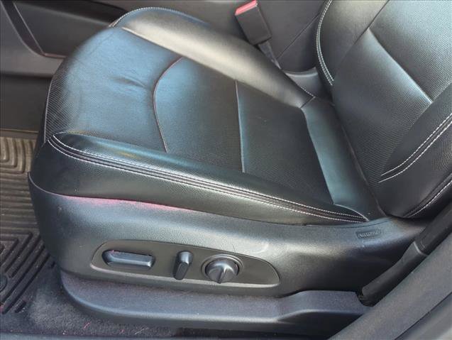 Used 2022 GMC Terrain SLT FWD image 12