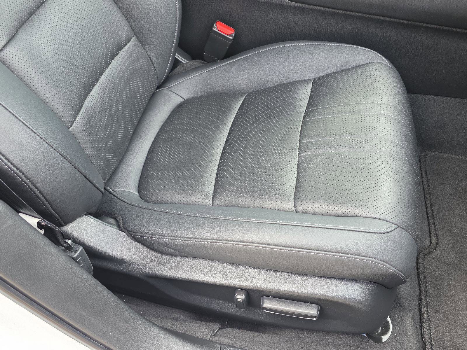 Used 2020 Honda Accord Touring image 34