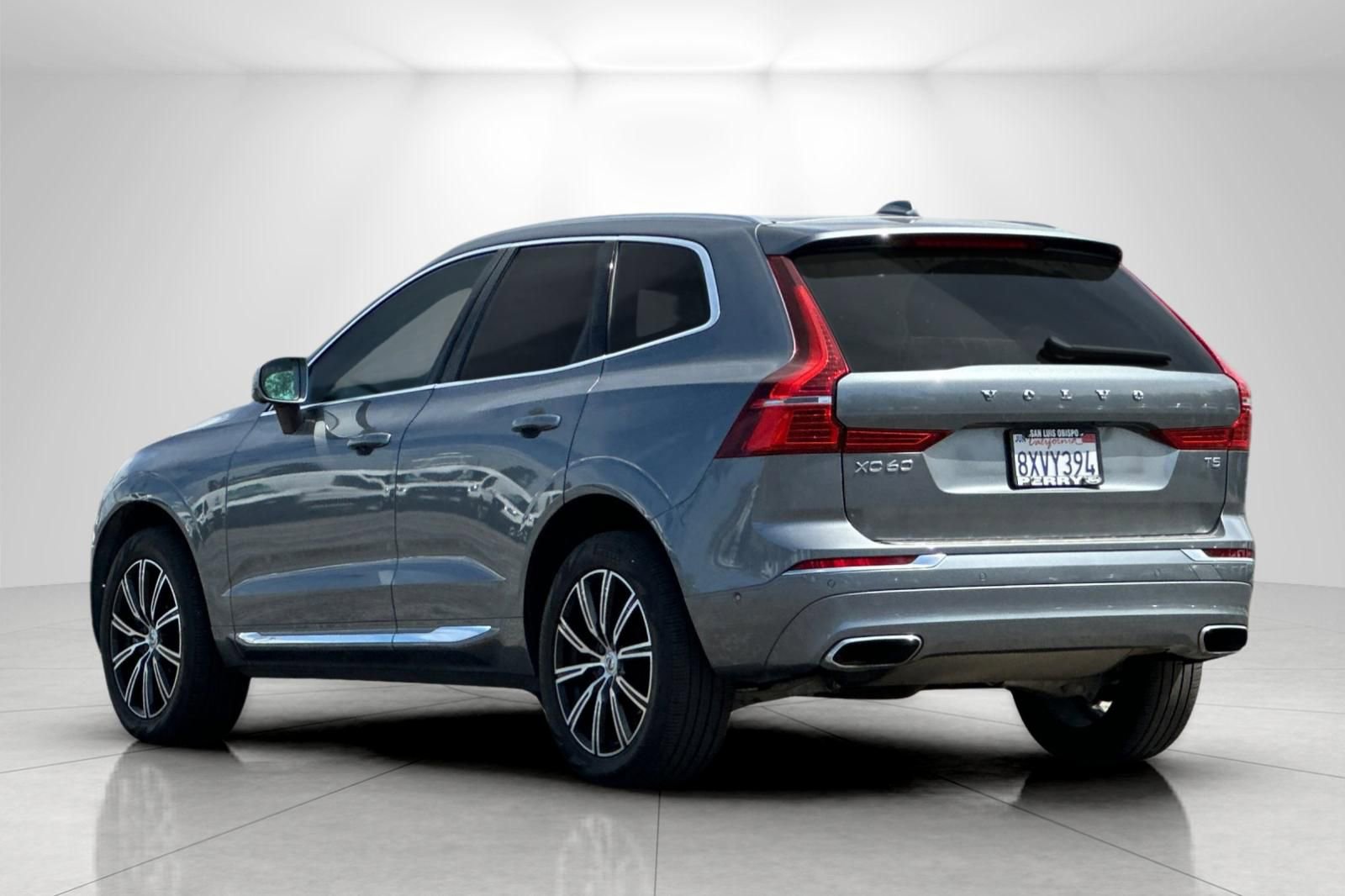 Used 2021 Volvo XC60 T5 Inscription w/ Advanced Package image 5