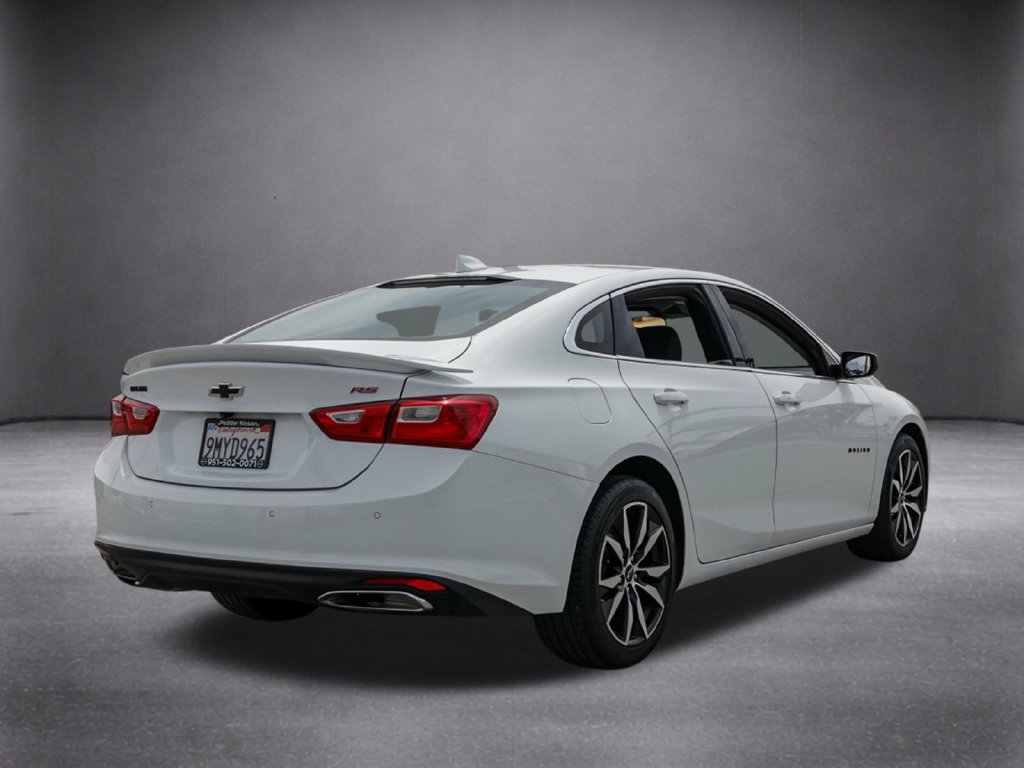 Used 2025 Chevrolet Malibu RS FWD image 4