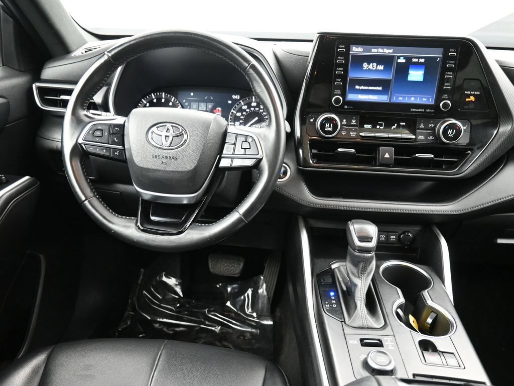 Used 2021 Toyota Highlander XSE AWD/4WD image 20
