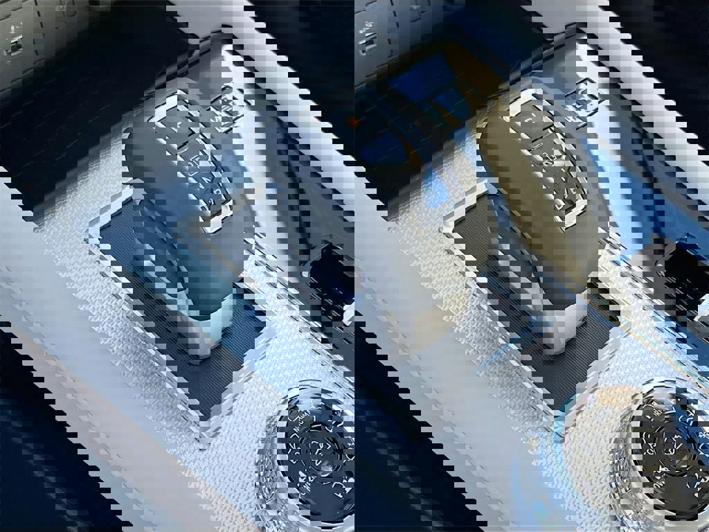 New 2025 Mitsubishi Outlander SEL image 37