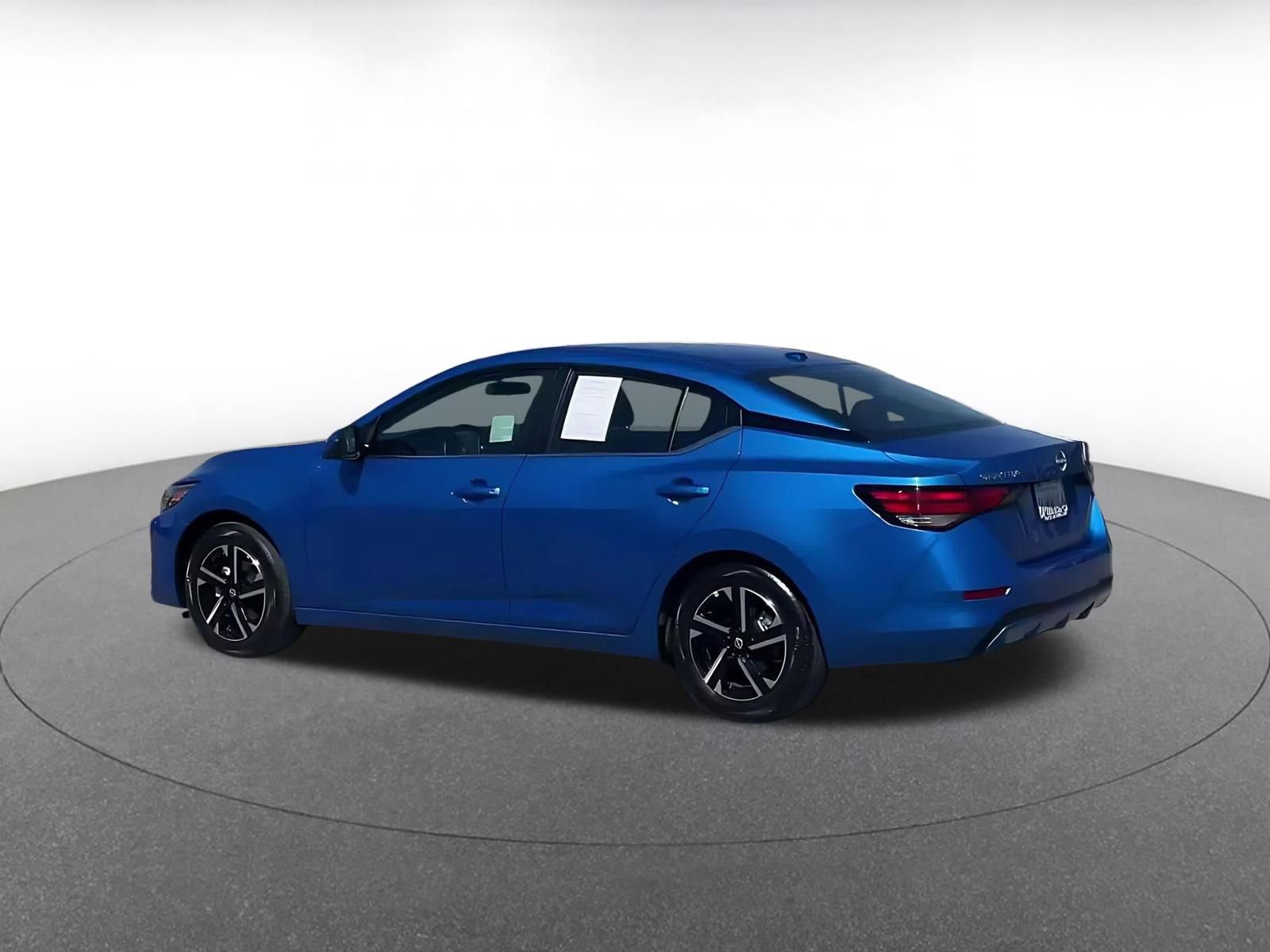 Used 2025 Nissan Sentra SV image 10