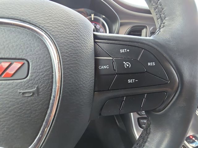 Used 2019 Dodge Challenger SXT image 17