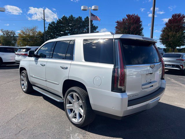 Used 2019 Cadillac Escalade Luxury AWD/4WD image 7