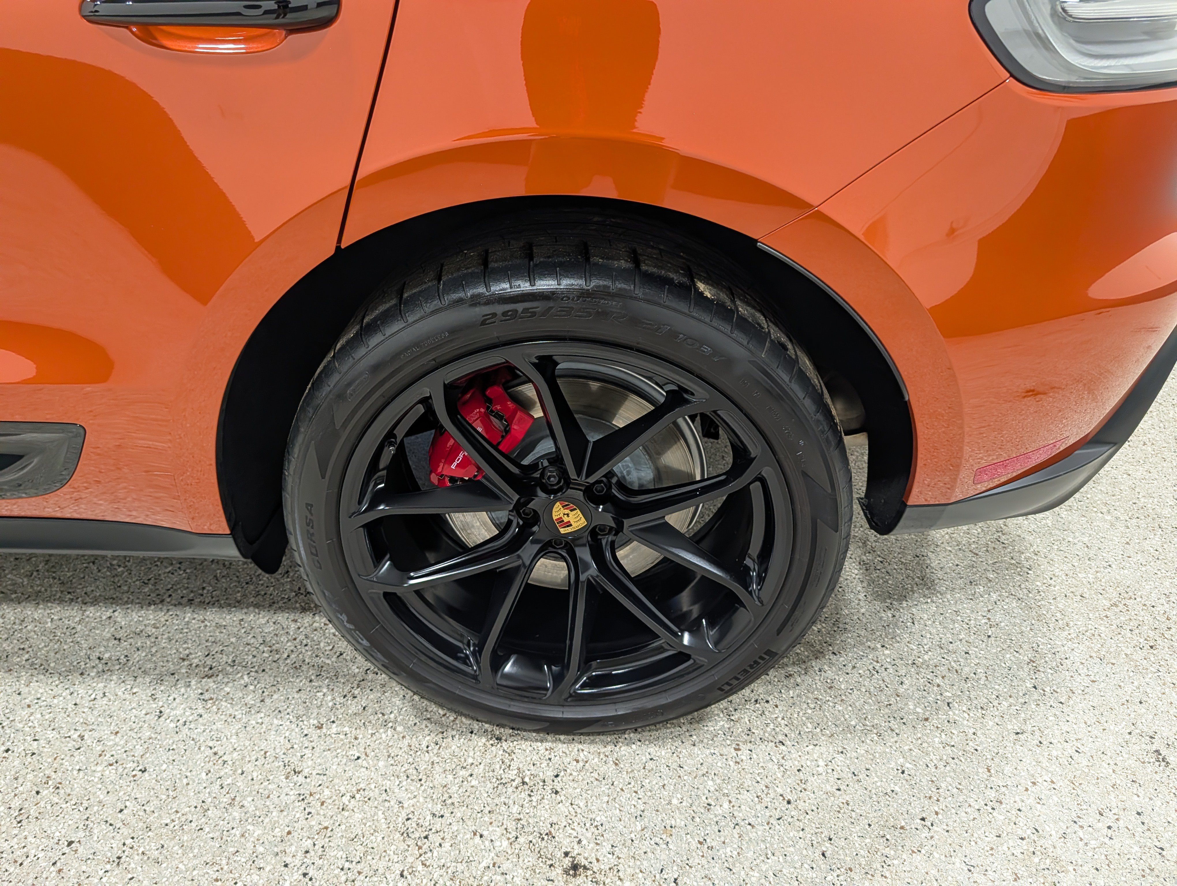 Used 2024 Porsche Macan GTS AWD/4WD image 10