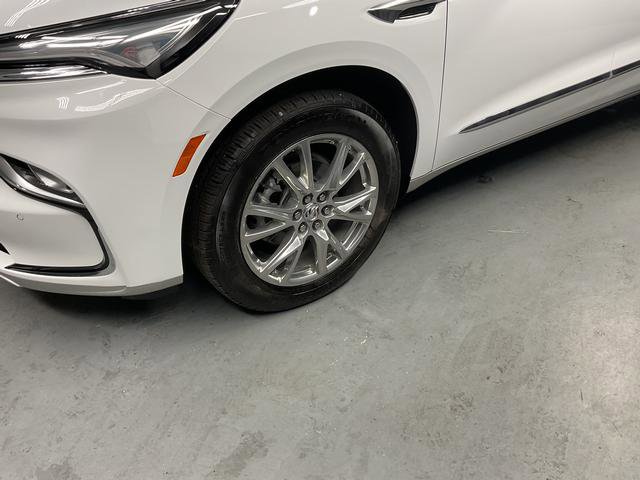 Used 2023 Buick Enclave Essence w/ Experience Buick Package image 3