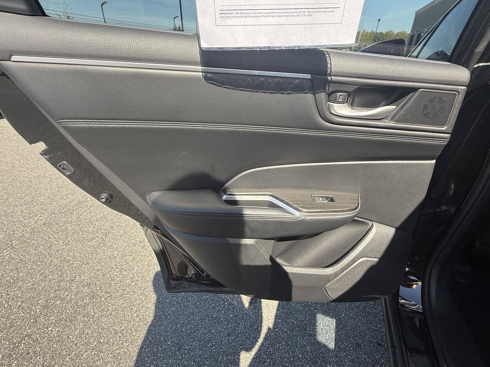 Used 2018 Honda Clarity Plug-In Hybrid image 19