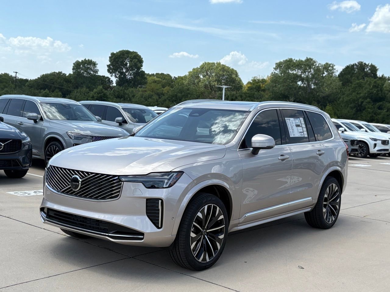 New 2026 Volvo XC90 B5 Ultra w/ Protection Package Premier video 2