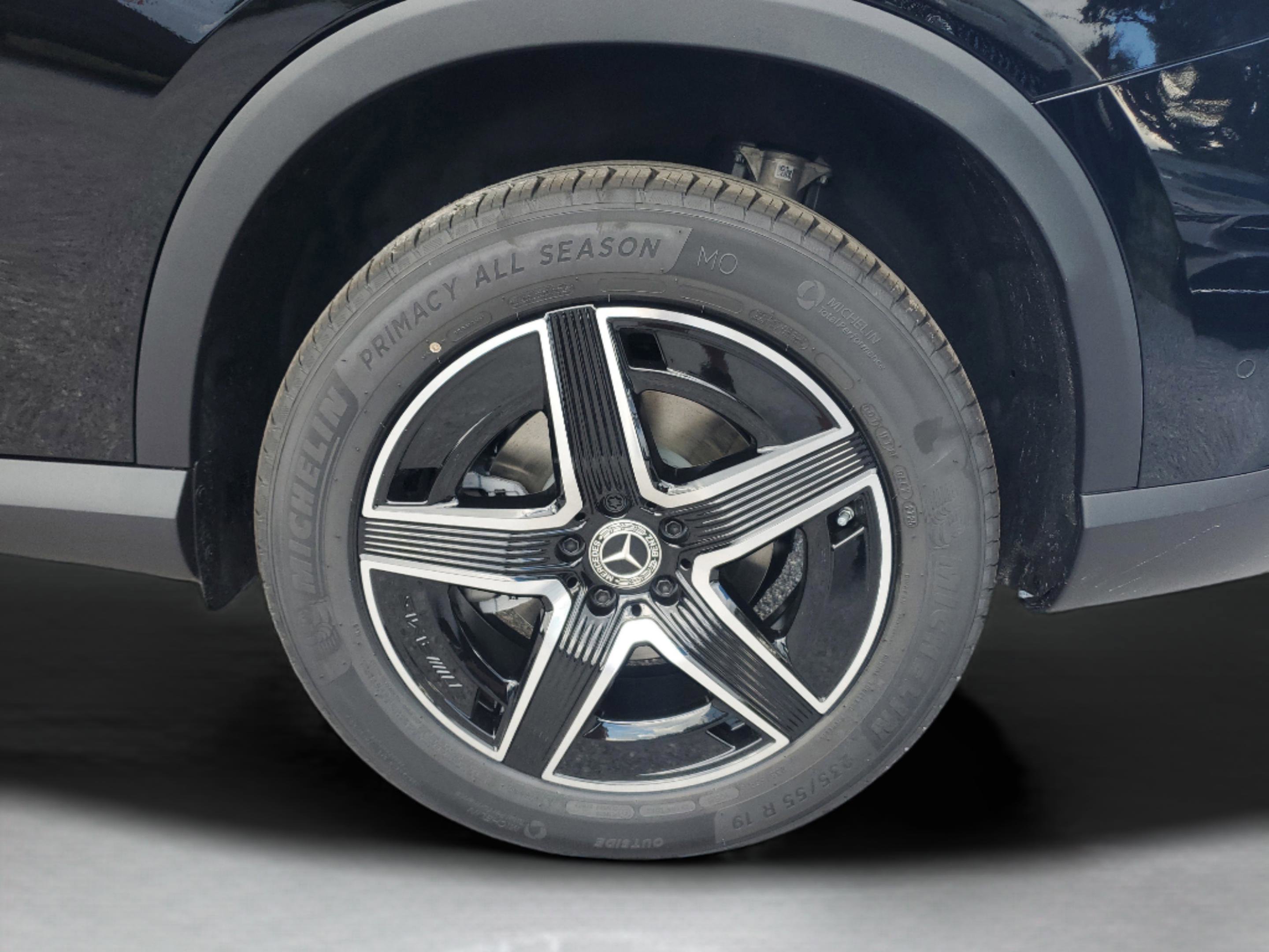 Certified 2026 Mercedes-Benz GLC 300 4MATIC image 37